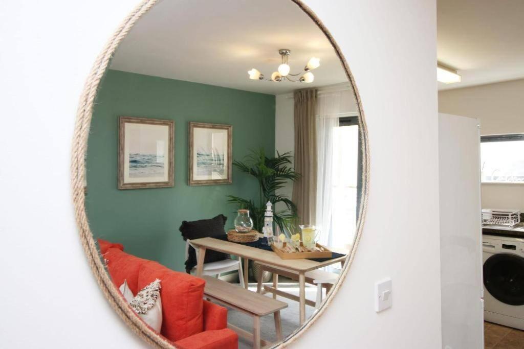 The Observatory By Mia Living 2 Bedroom Apartment Overlooking Swansea Beach With Free Parking 외부 사진