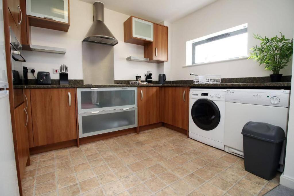 The Observatory By Mia Living 2 Bedroom Apartment Overlooking Swansea Beach With Free Parking 외부 사진