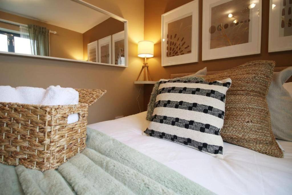 The Observatory By Mia Living 2 Bedroom Apartment Overlooking Swansea Beach With Free Parking 외부 사진