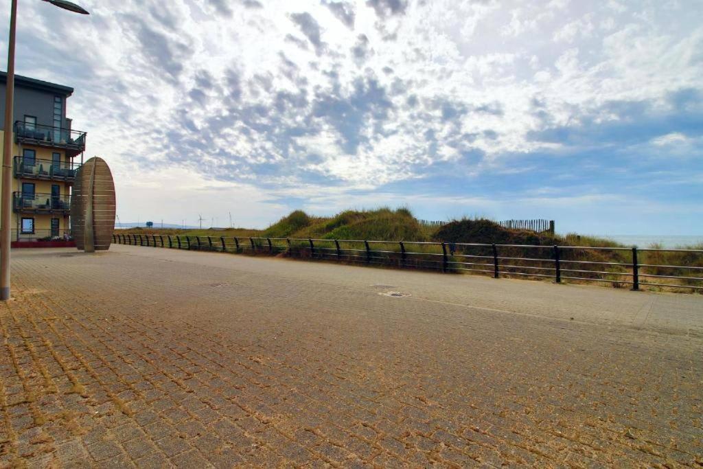 The Observatory By Mia Living 2 Bedroom Apartment Overlooking Swansea Beach With Free Parking 외부 사진