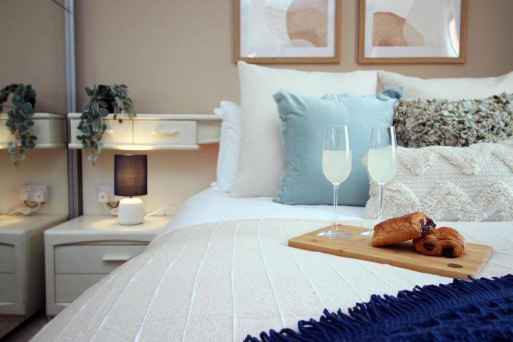 The Observatory By Mia Living 2 Bedroom Apartment Overlooking Swansea Beach With Free Parking 외부 사진